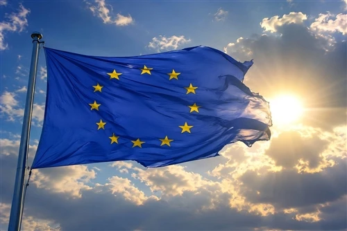 ЄС виділяє 5 мільярдів євро на гарантії для підтримки 15 ГВт ВДЕ